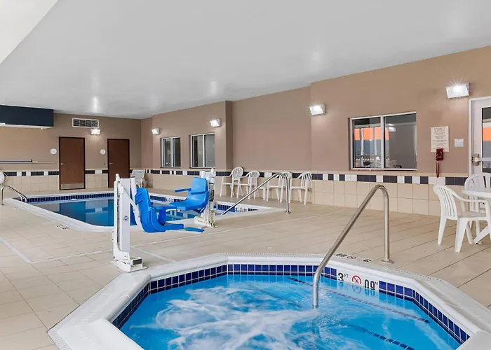 Comfort Inn & Suites Marion I-57